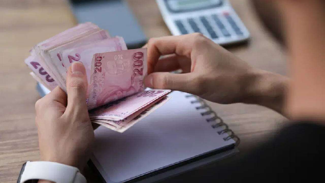 Meclis'te yeni kademeli emeklilik adımı: 1999-2008 arası sigortalı olanlar dikkat, emeklilik teklifinde 7.200 gün detayı! 4